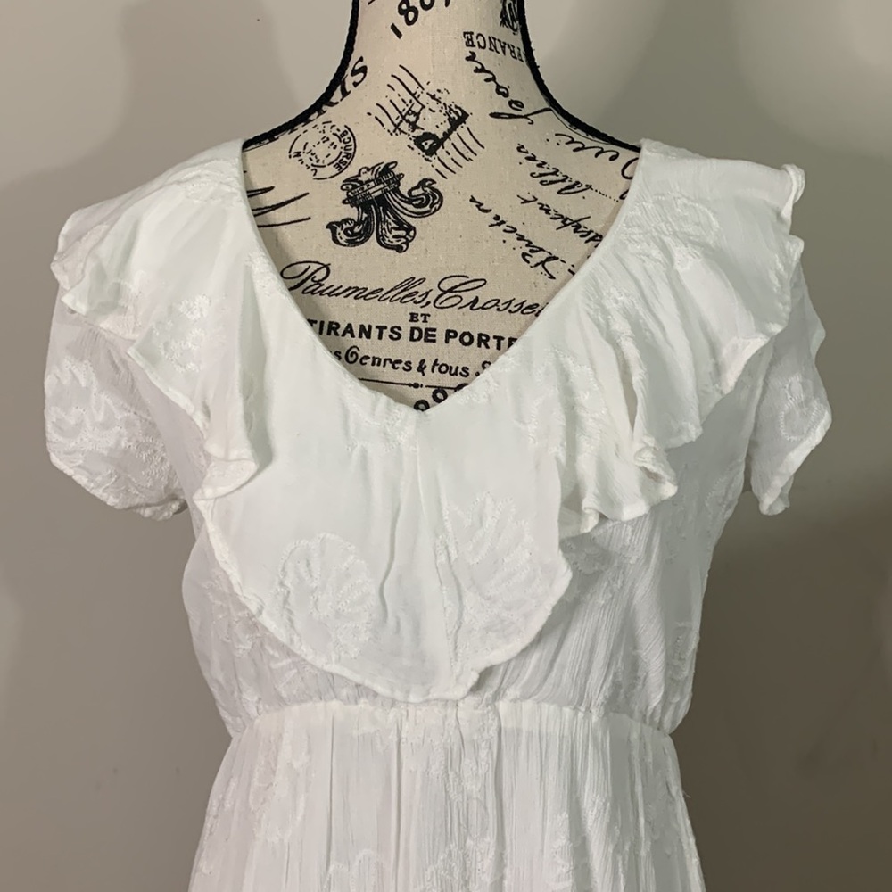 Tropical Morning Maxi Dress AMUSE SOCIETY Color: Casa Blanca Size: S NWOT - Picture 5 of 11